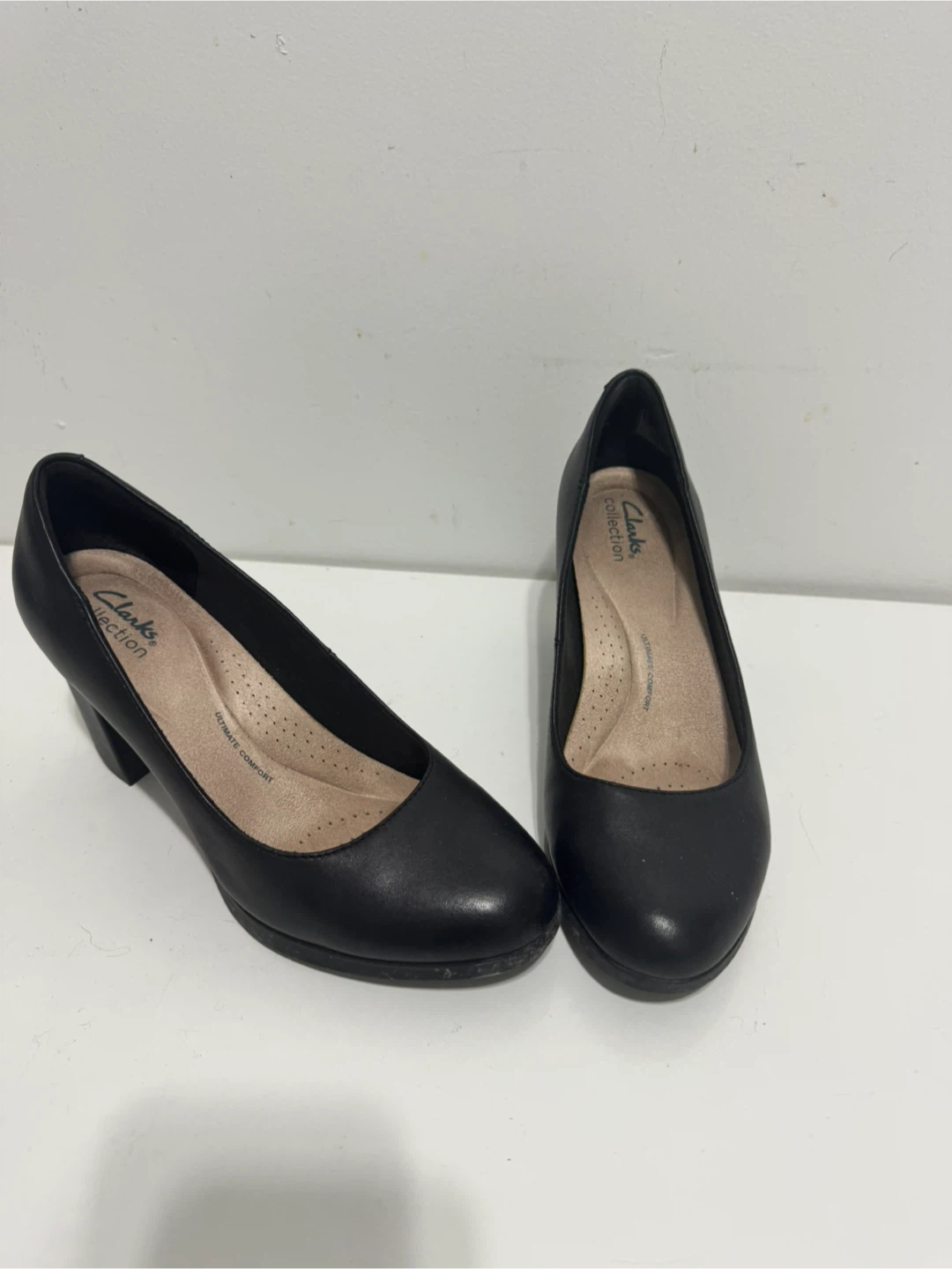 Clarks Black Leather Heels Size 7 Women's