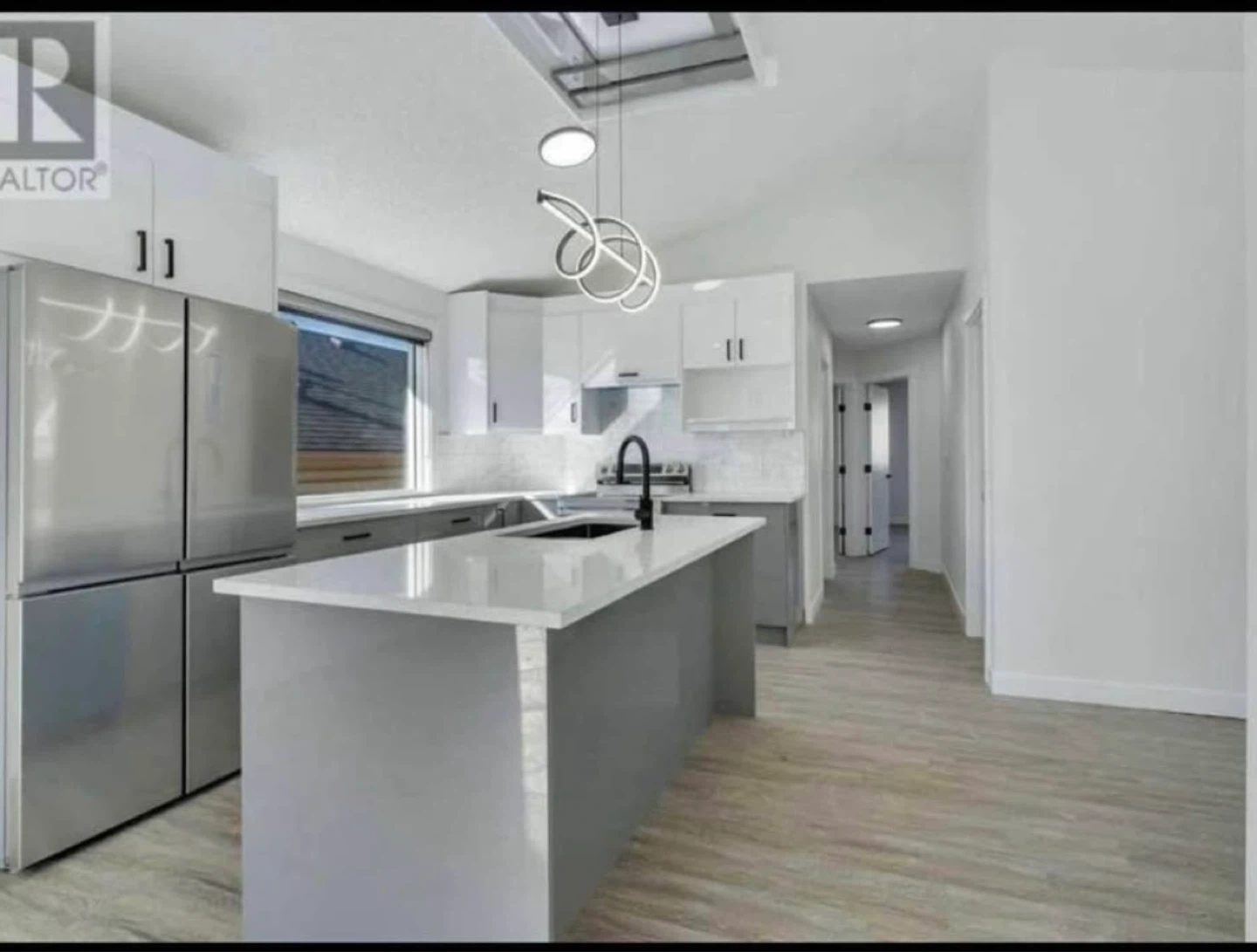 Small room for rent - photo 3