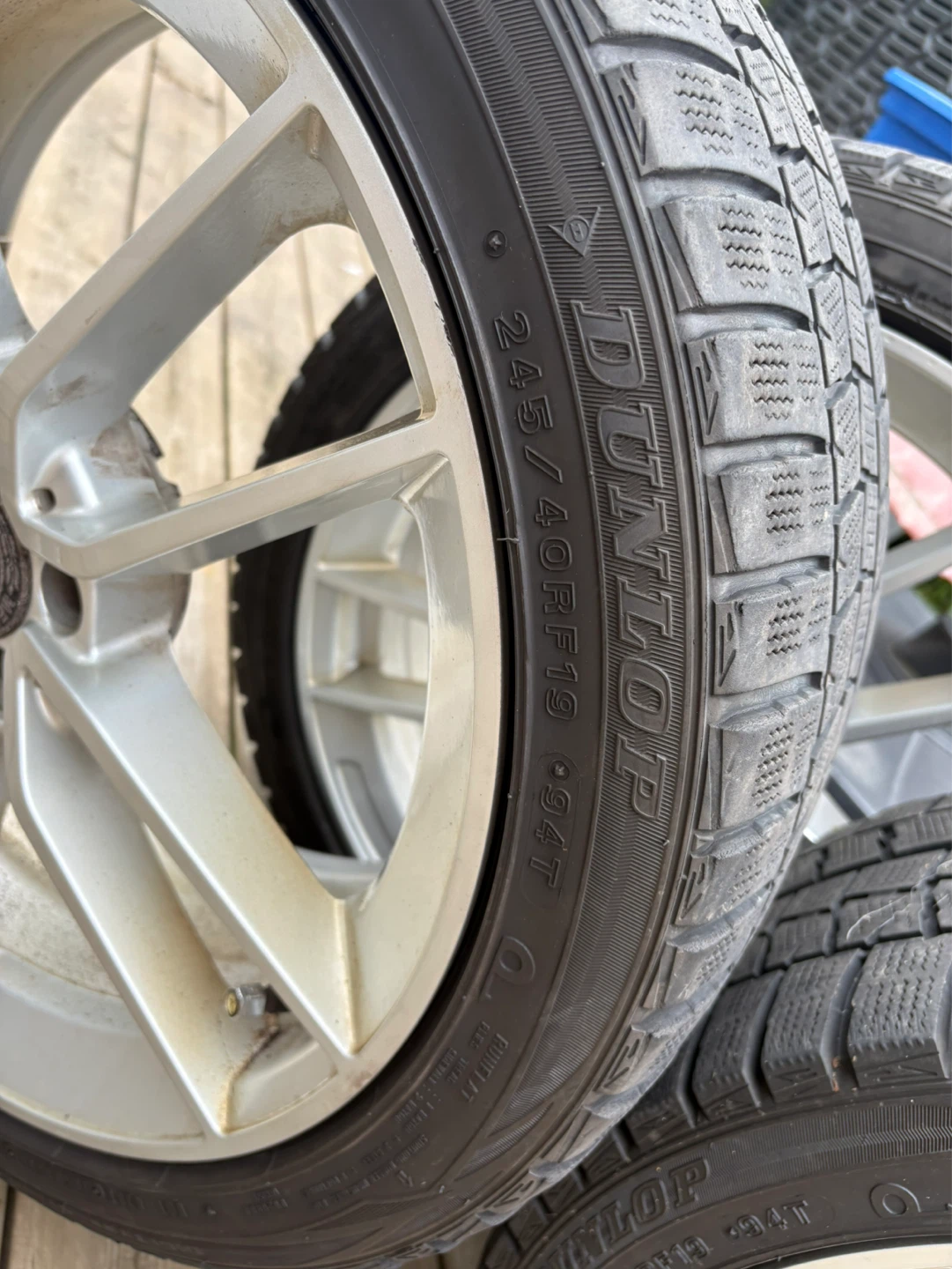 Dunlop Winter Tires with Mercedes Rims - photo 4