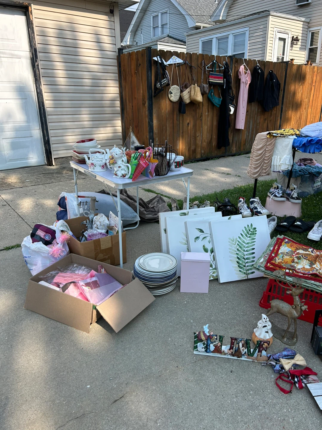 Yard sale - photo 2