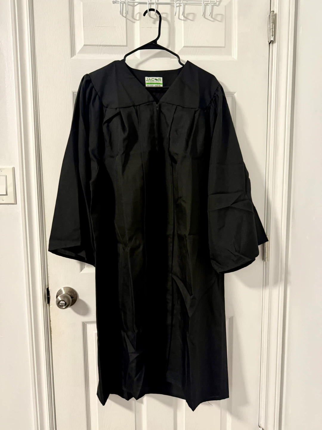 JACR Graduation Cap and Gown Set - Size 45 - photo 2