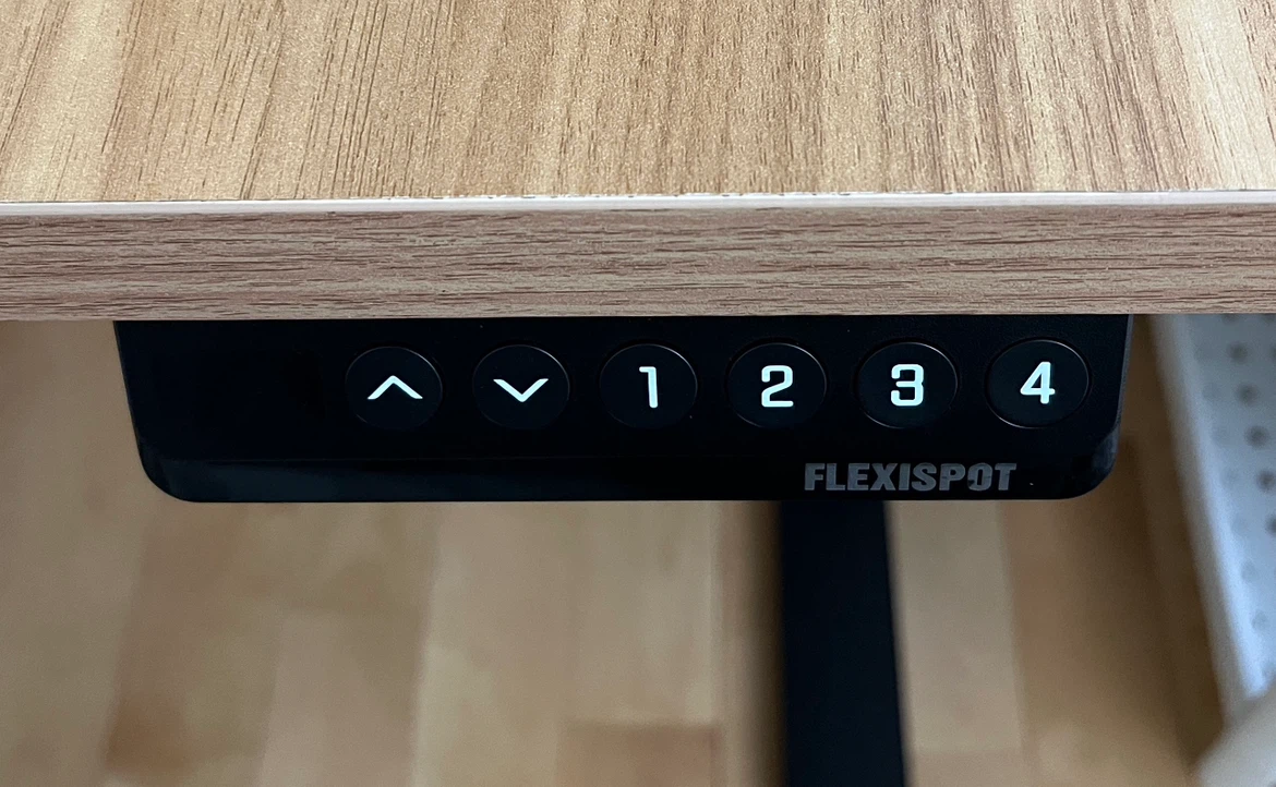 Flexispot 48*30 standing desk with motor - photo 3