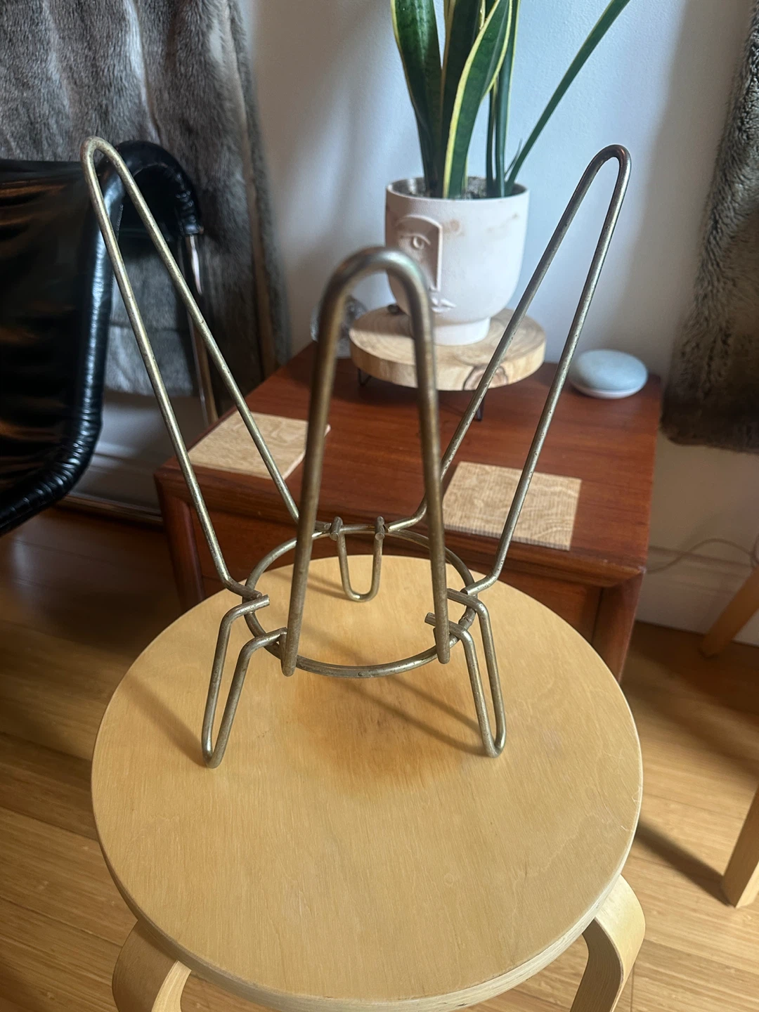 ATOMIC MCM BRASS WIRE PLANT STAND POT HOLDER