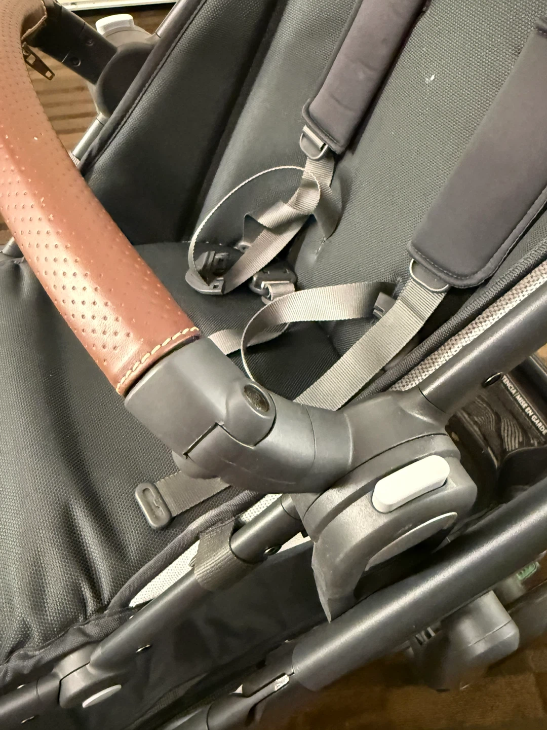 Uppababy Cruz V2 with accessories - photo 3