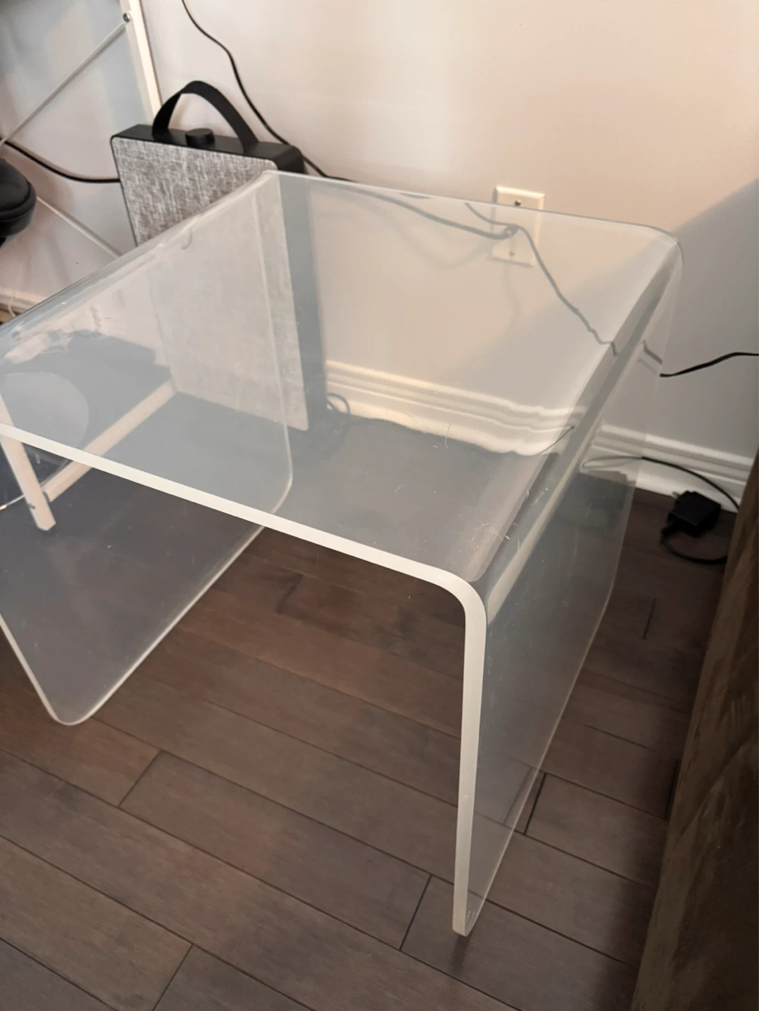 Clear Acrylic Waterfall Side Table - photo 2