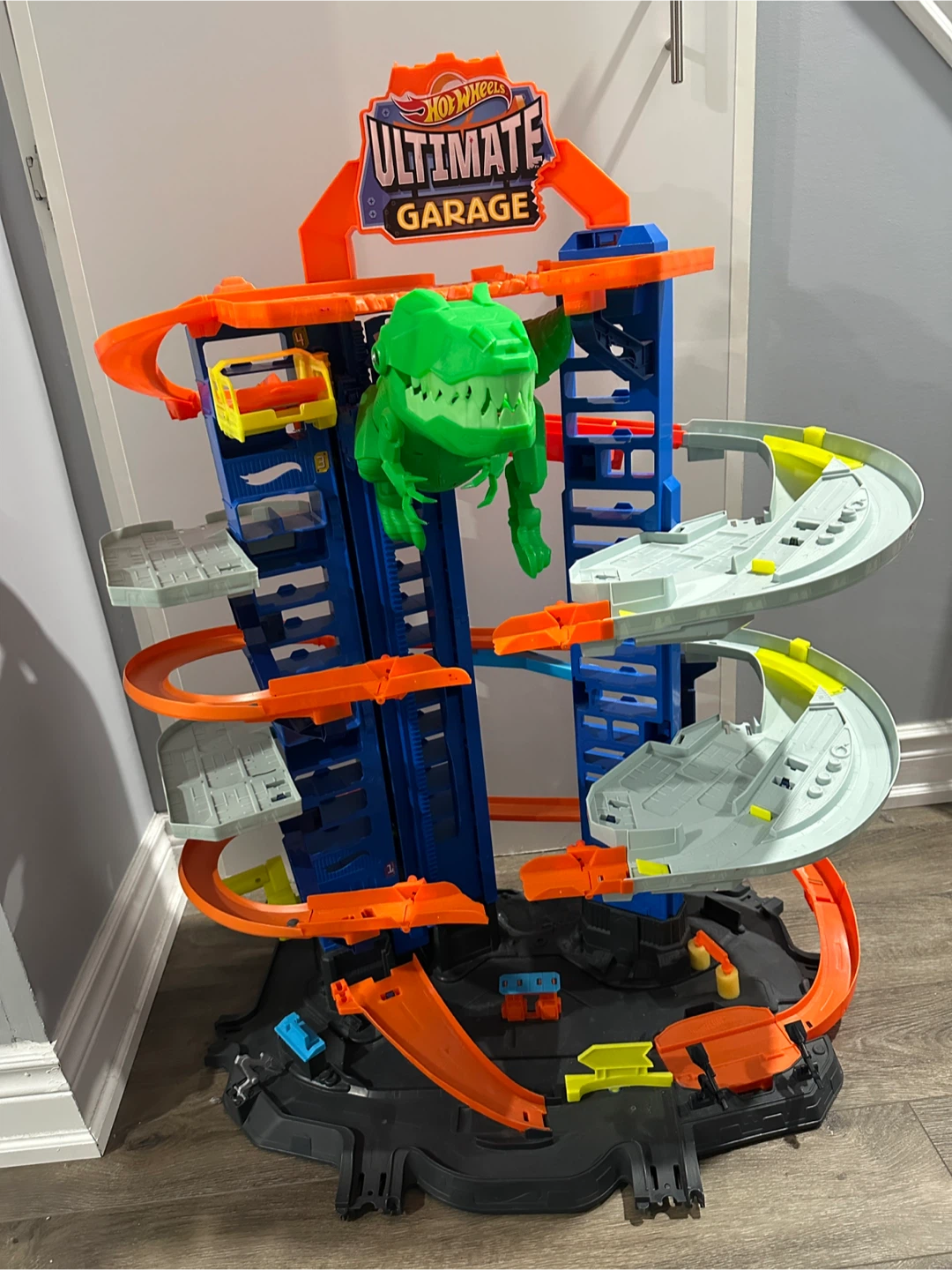 Hot Wheels Ultimate Garage Playset