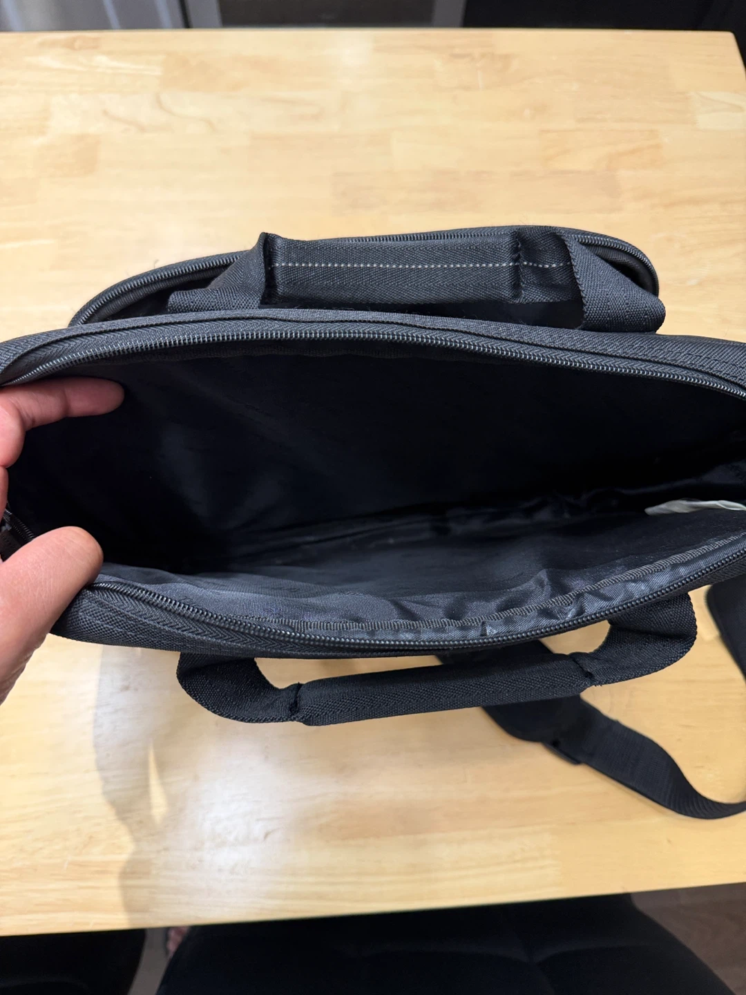 Targus Laptop Bag - photo 2