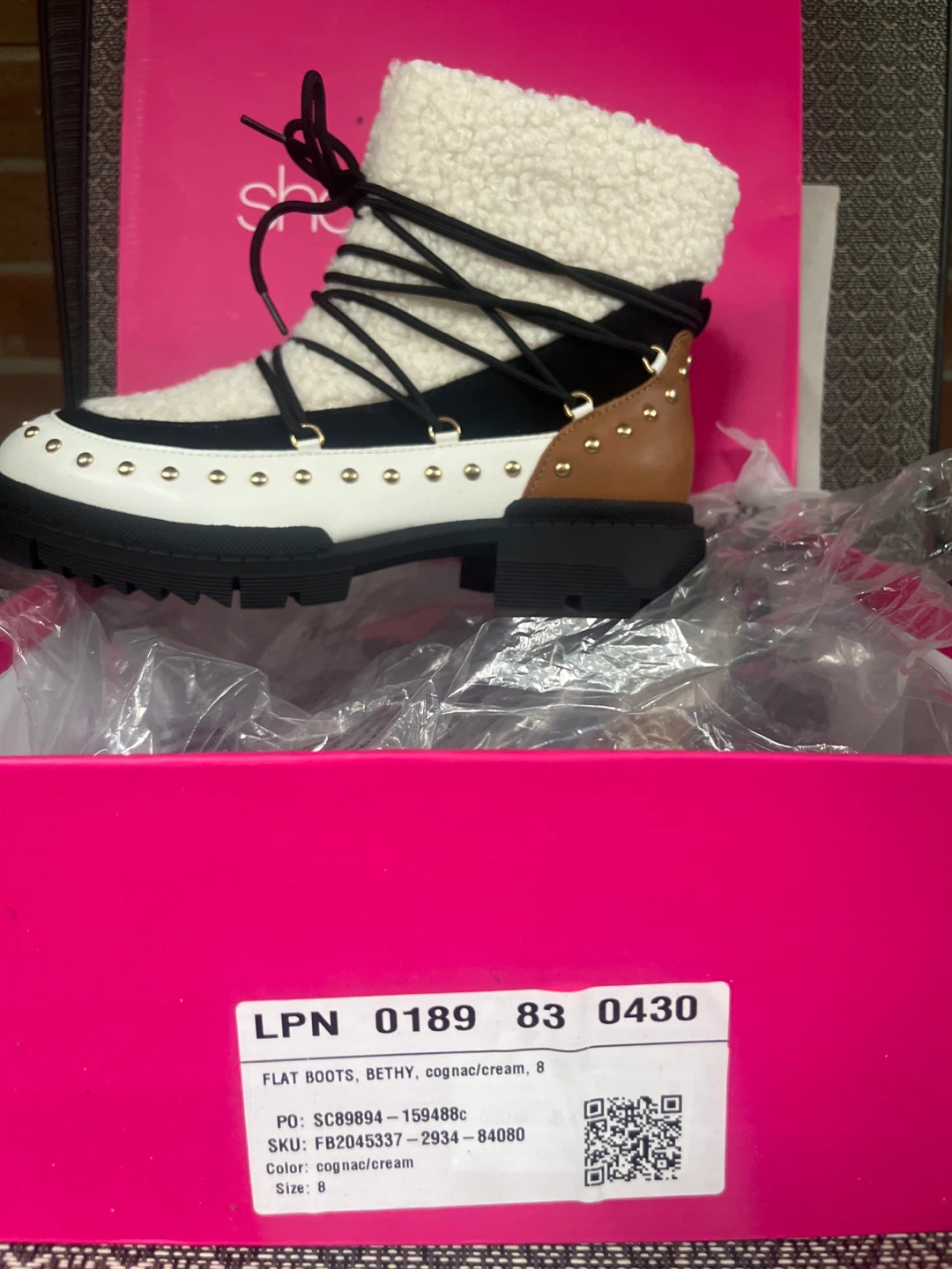 Bethy Flat Boots Cognac/Cream Size 8