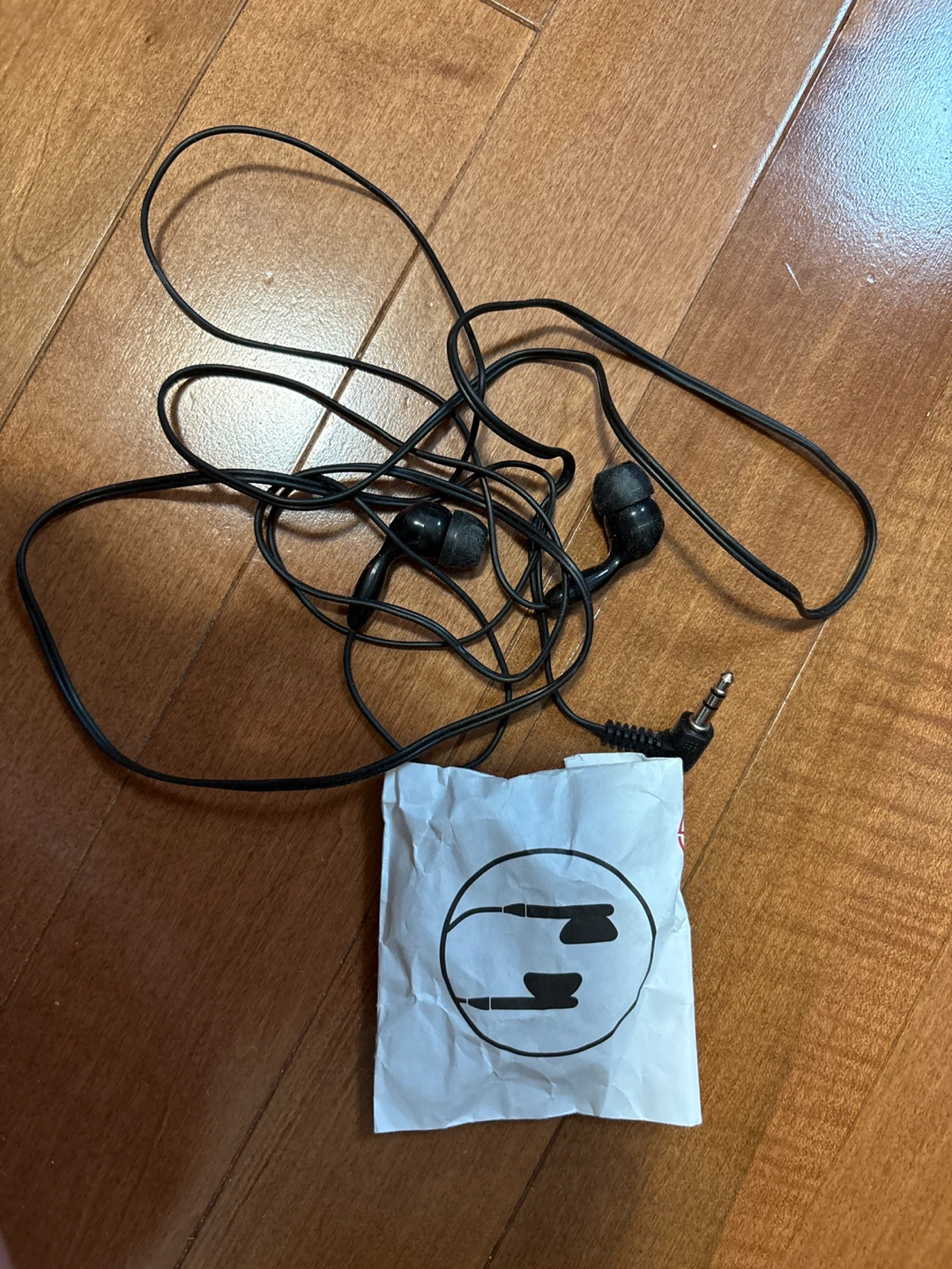 Black Wired Earbuds
