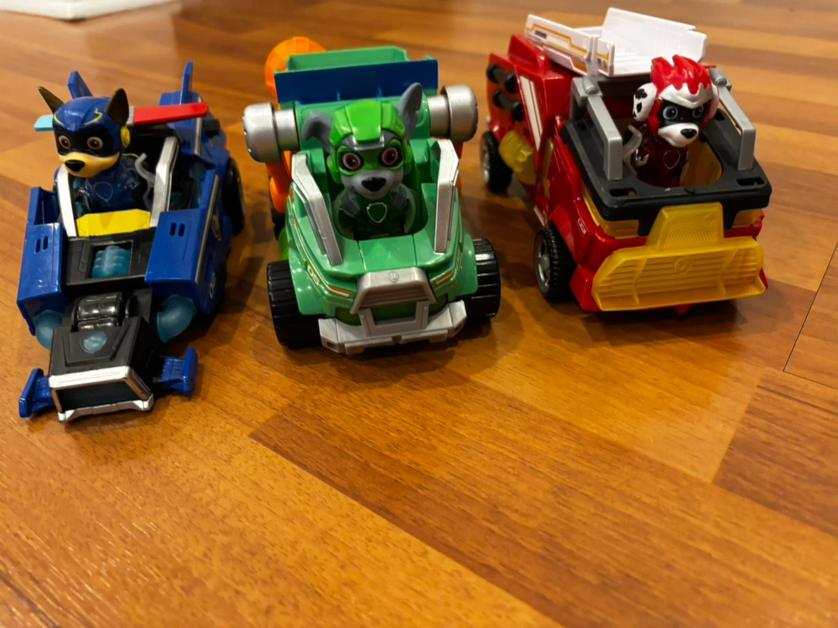 Paw Patrol cars- light and sound