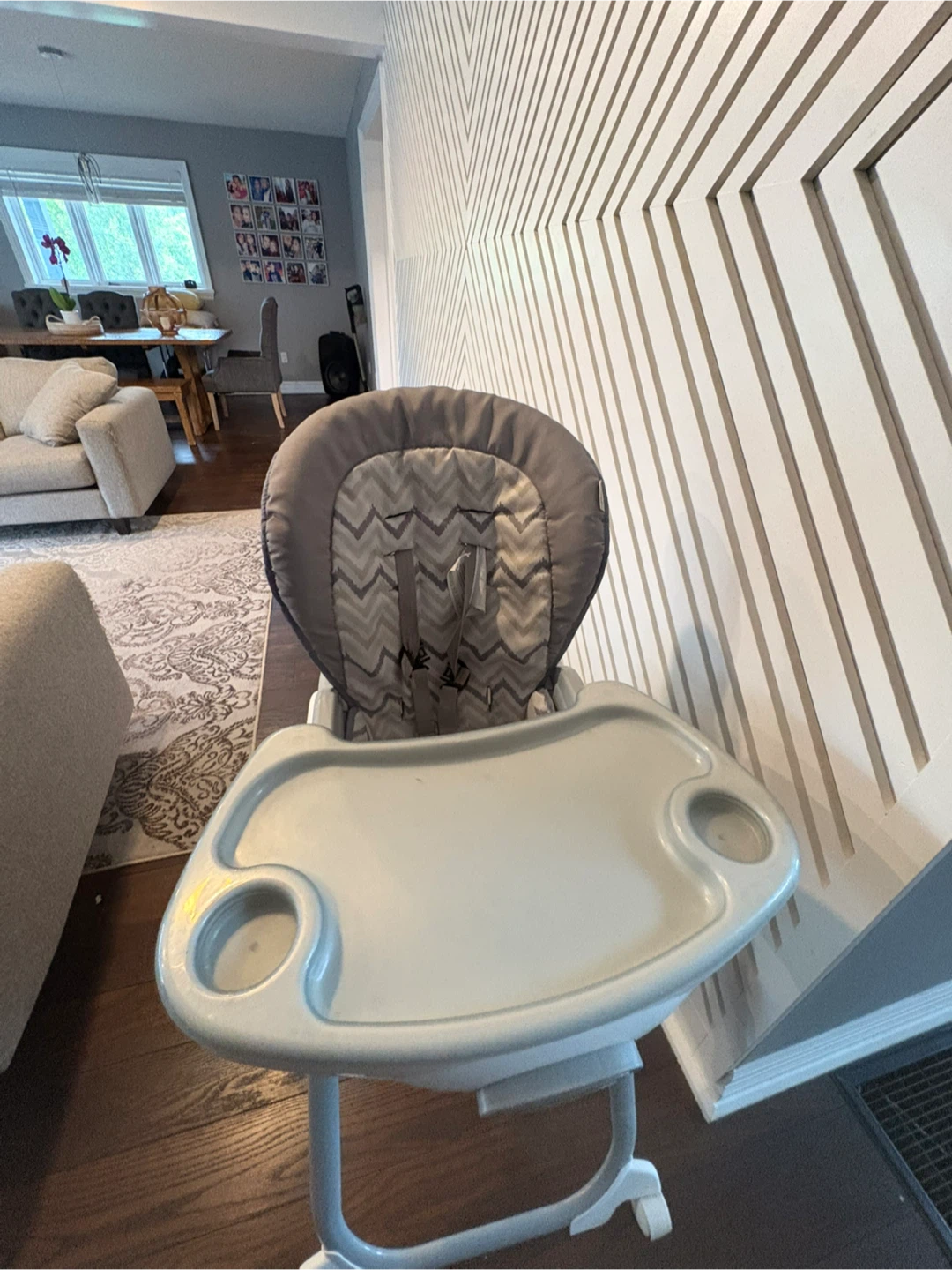 Baby High Chair – Great Condition, Clean & Sturdy