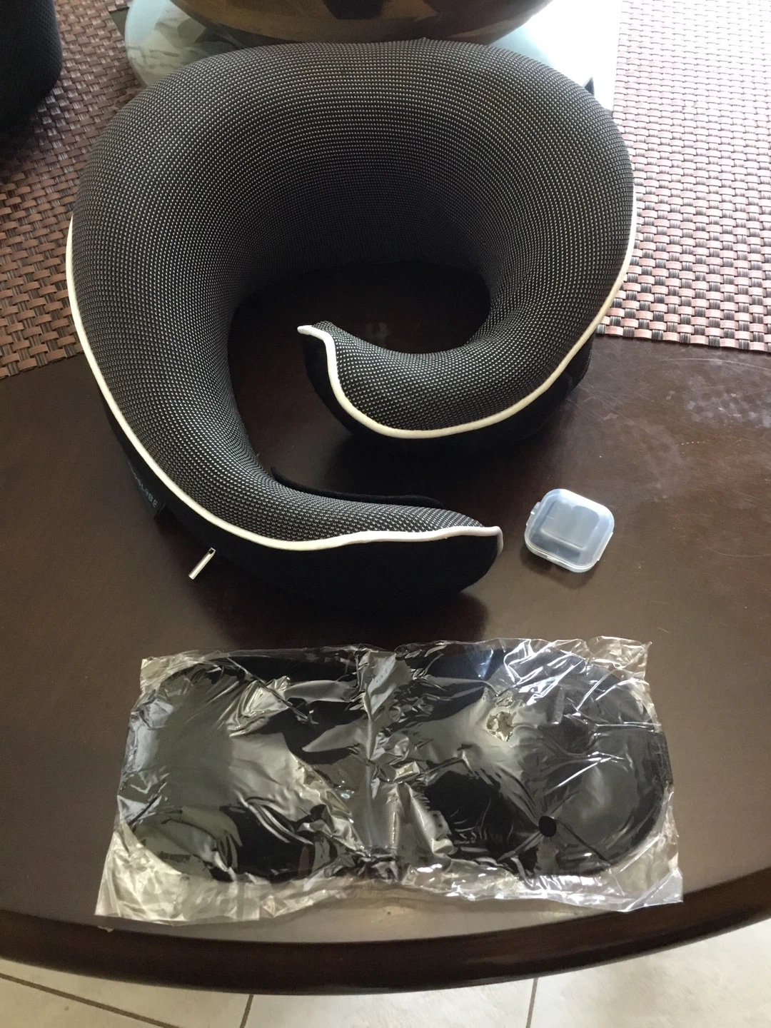 PROGLOBE Neck Pillow with Eye Mask and Earplugs