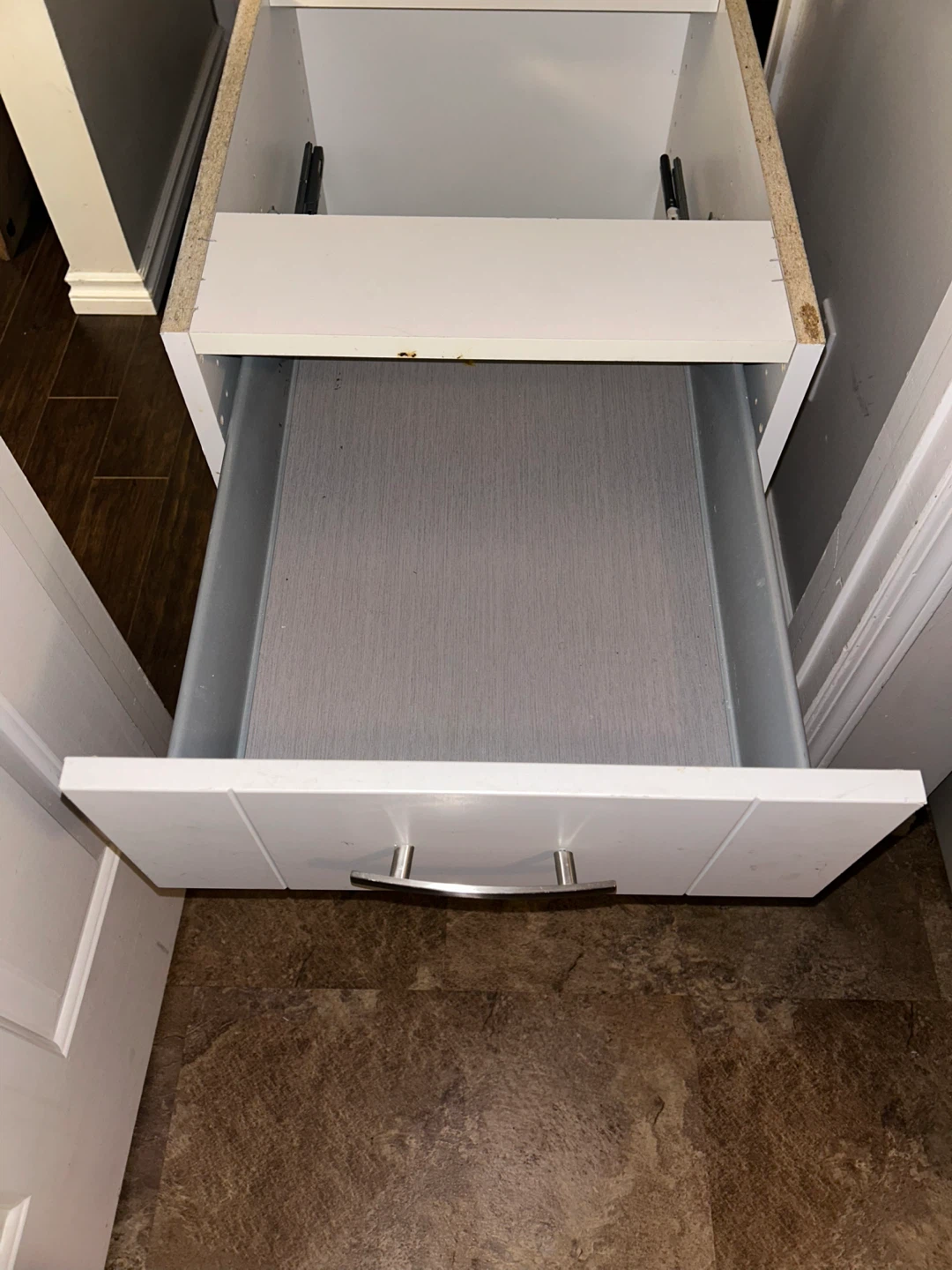 White Kitchen Cabinet Base Unit with Drawer and Doors - photo 4