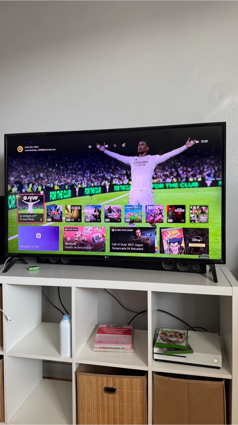 Xbox One S 1TB - photo 3