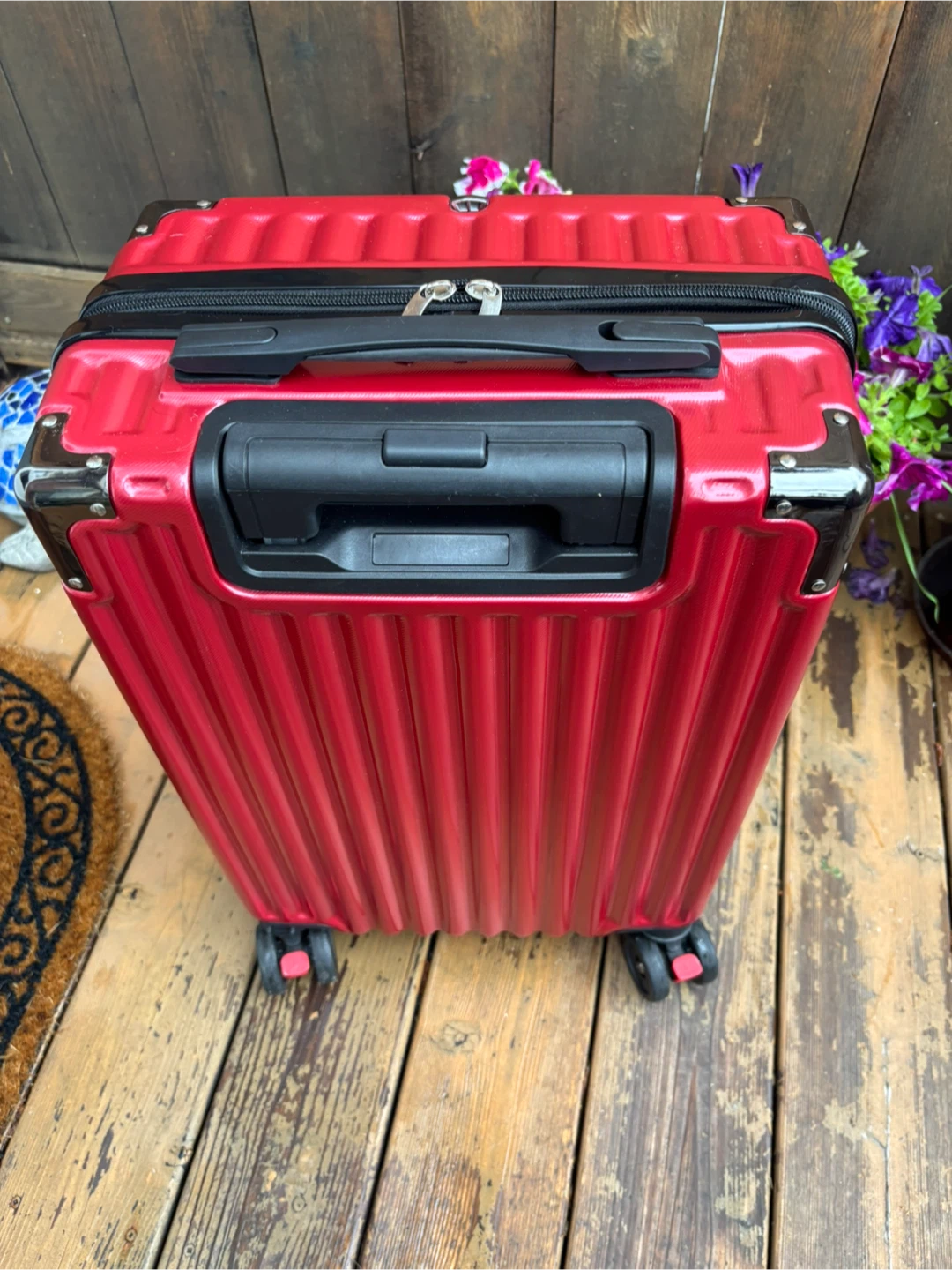 Red Russell & Bromley Carry-On Spinner Luggage - photo 4