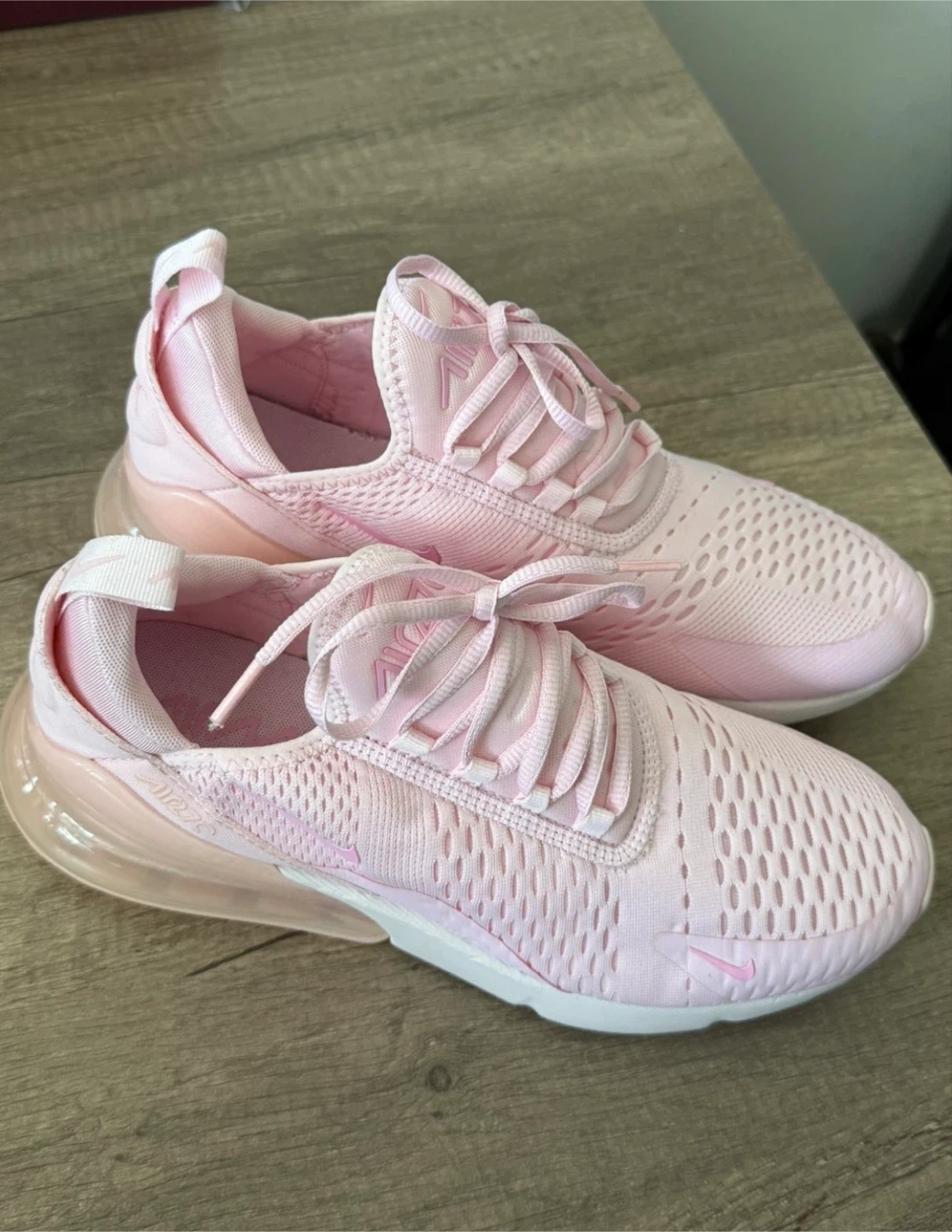 Women’s 11 Nike Air Max 270 Pink Sneakers