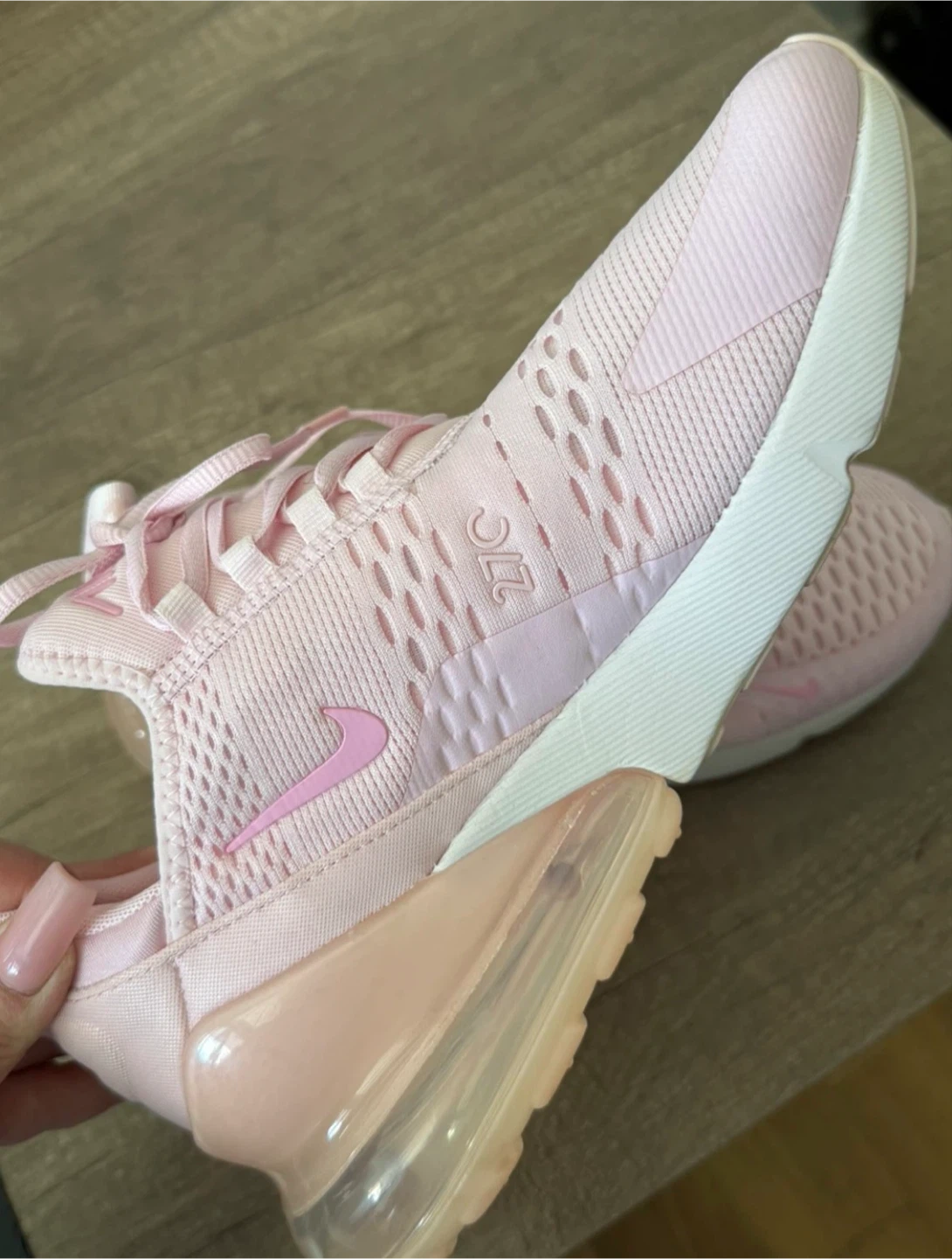 Women’s 11 Nike Air Max 270 Pink Sneakers - photo 2