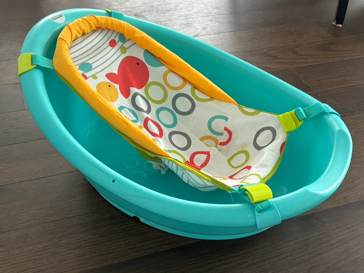 Fisher-Price Baby Bath Tub with Sling