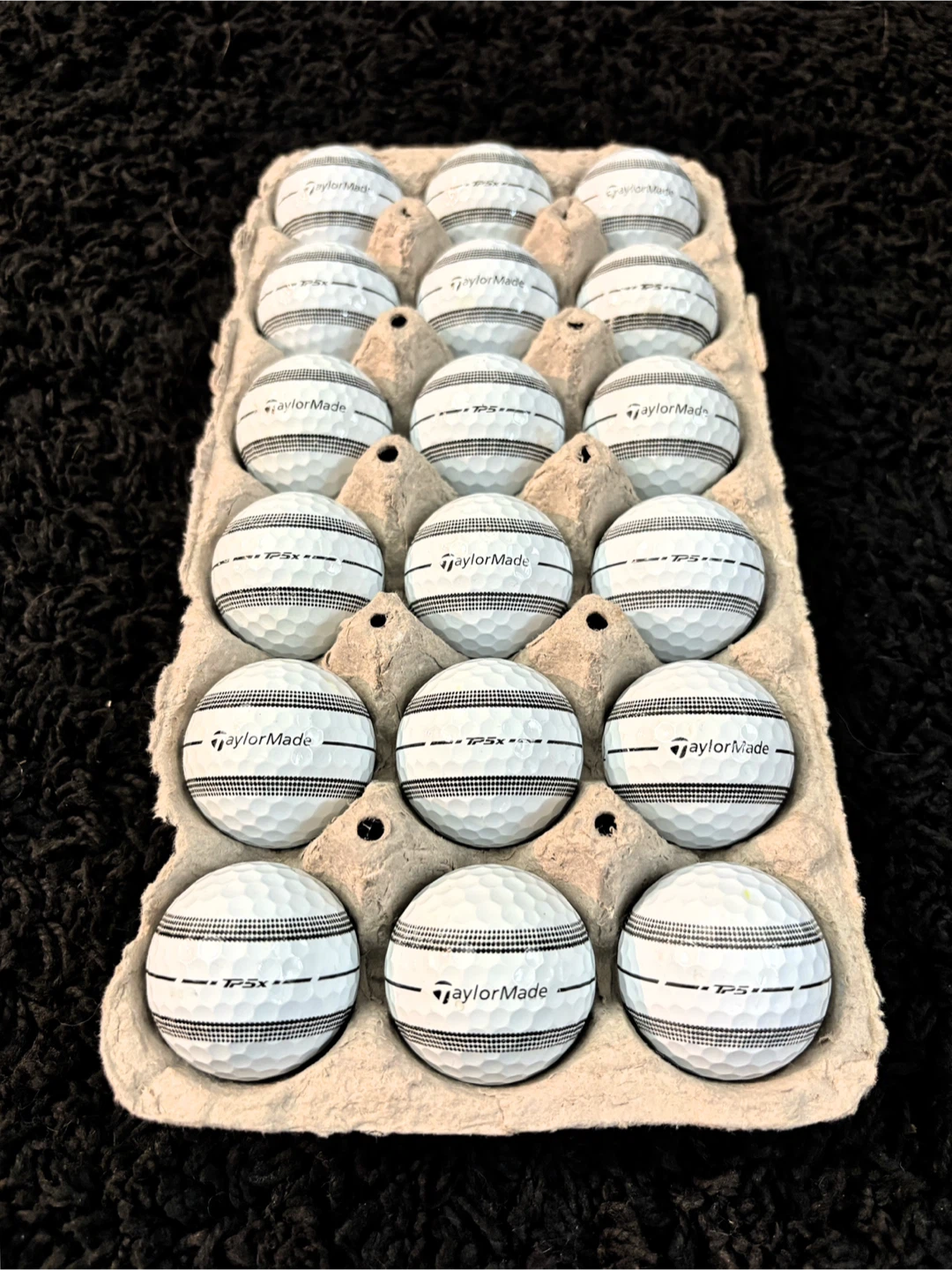 18 Taylormade TP5 & TP5x Stripe Golf Balls