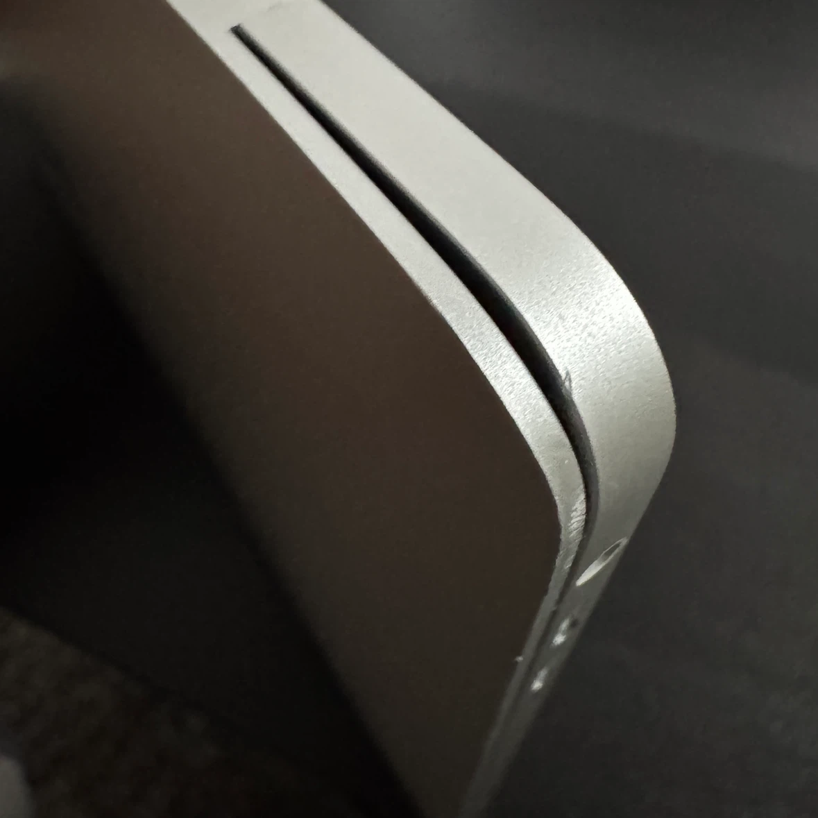 Apple MacBook Pro 2019 (13 inch) w/ Touchbar - photo 5