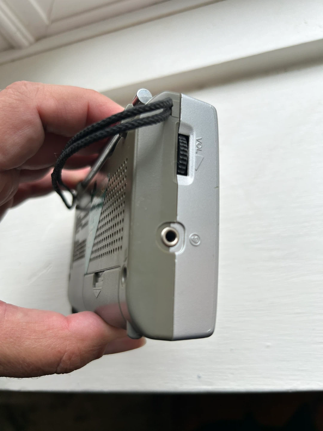 Sony ICF-M260 FM/AM Digital Tuning Radio - photo 2