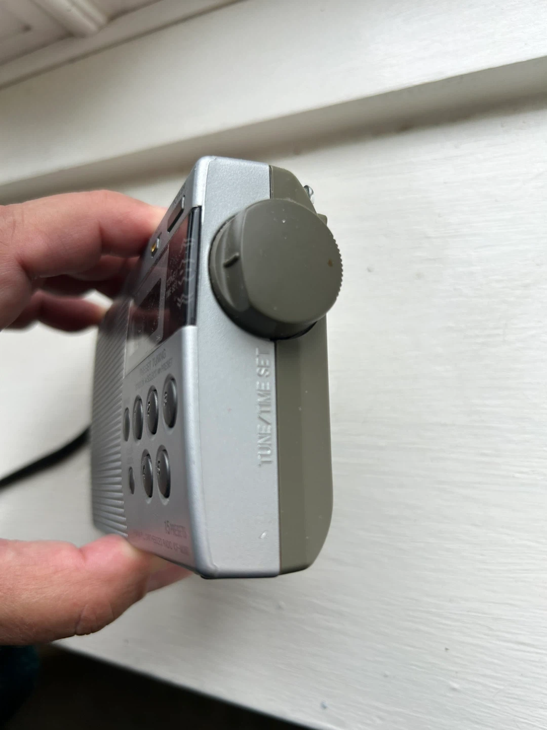 Sony ICF-M260 FM/AM Digital Tuning Radio - photo 3