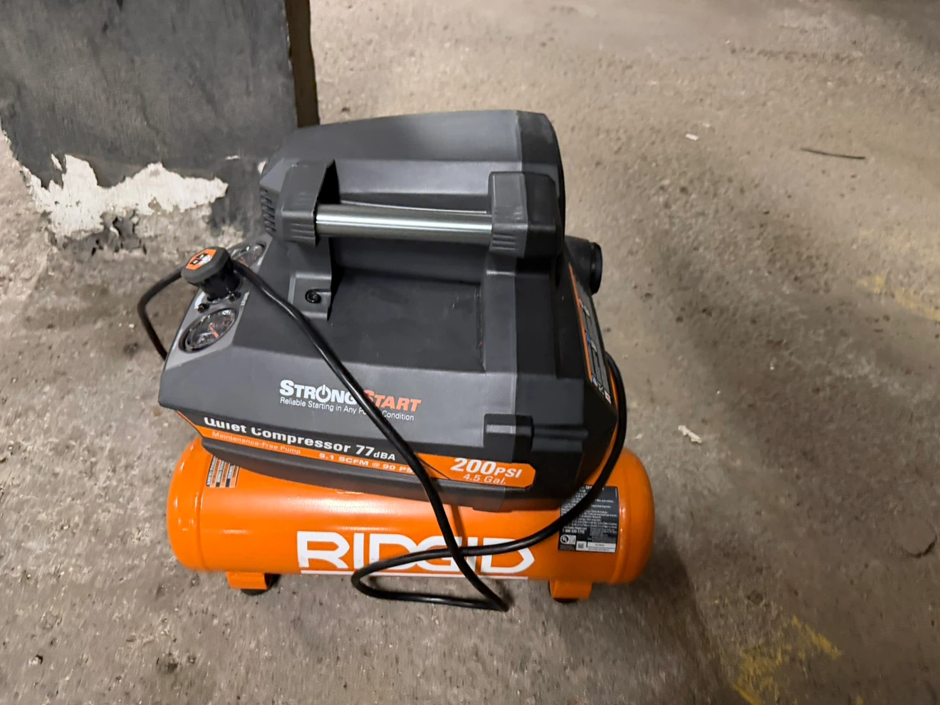 RIDGID 200 PSI 4.0 Gal Quiet Air Compressor