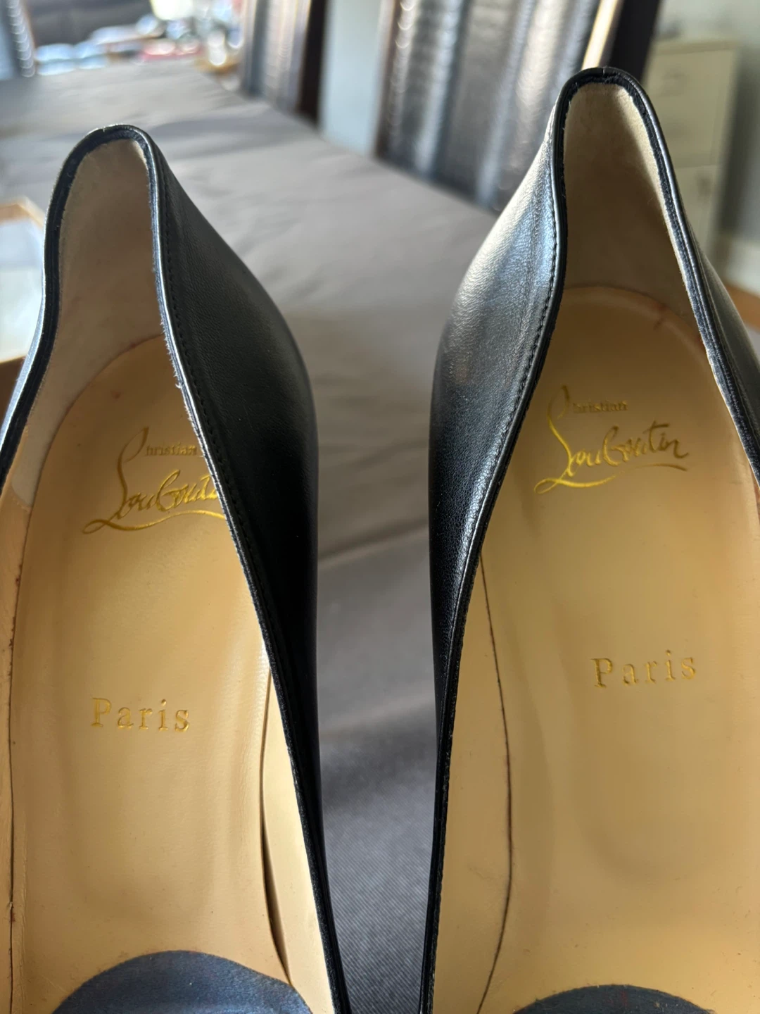 Christian Louboutin Black Leather Heels Size 41 - photo 3