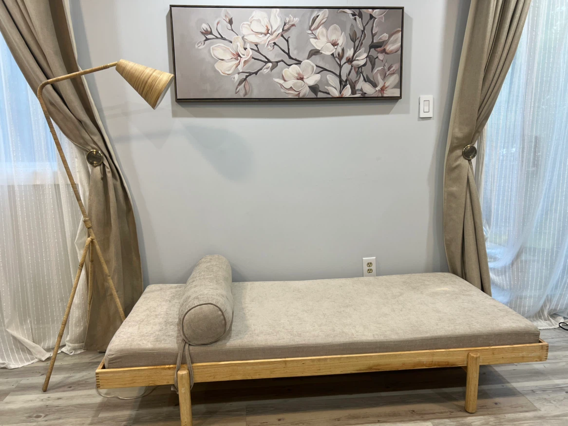 Luxury Scandinavian Daybed – Model Home Furniture - photo 2