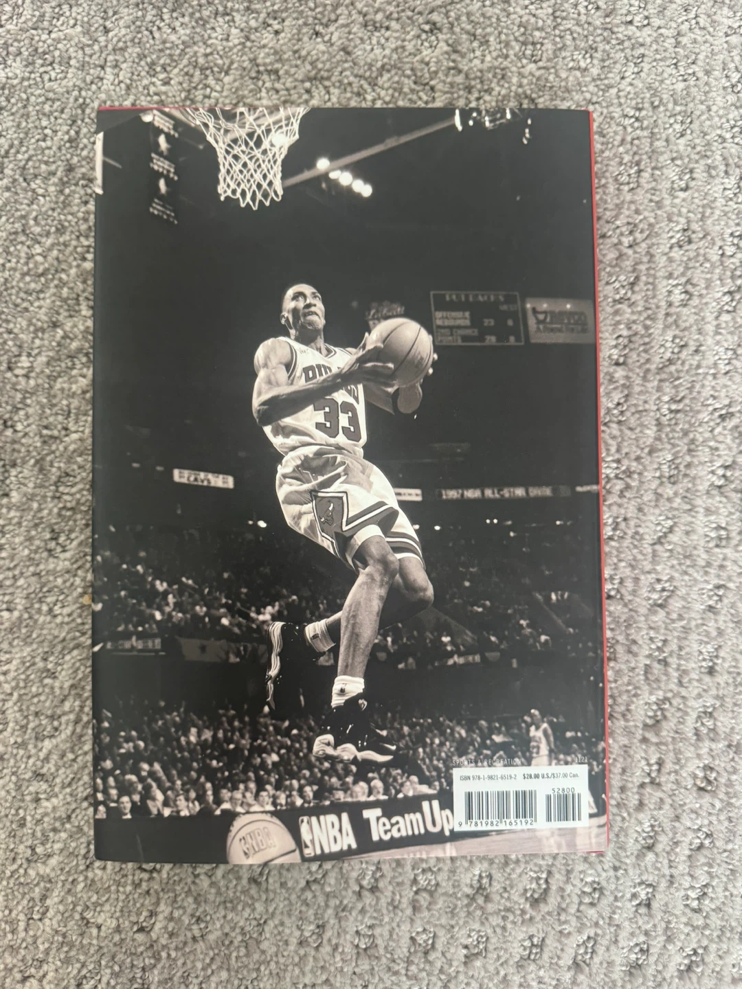 Brand New: "Unguarded" by Scottie Pippen (Hardcover) - photo 2