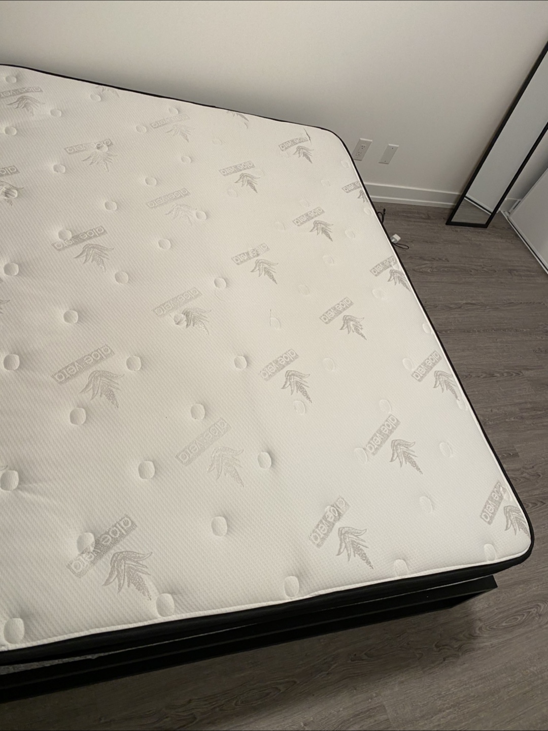 Queen Mattress Medium Firm with 3-inch removable quilted topper - photo 4
