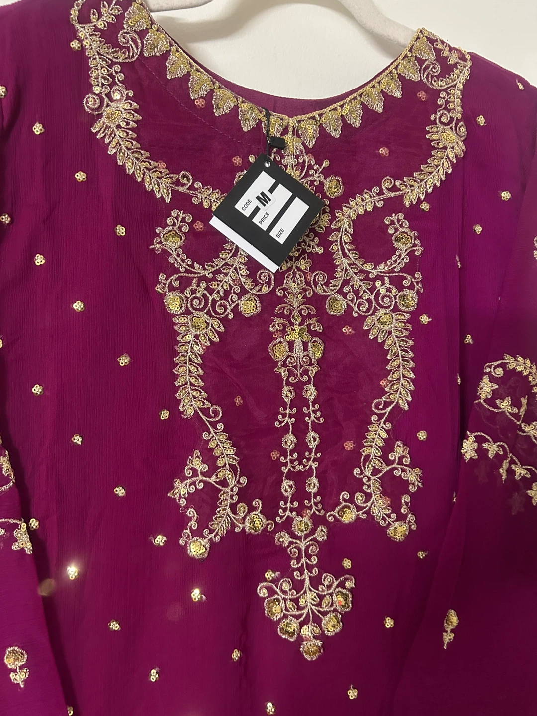 New Beautiful Embroidered Suit - photo 5