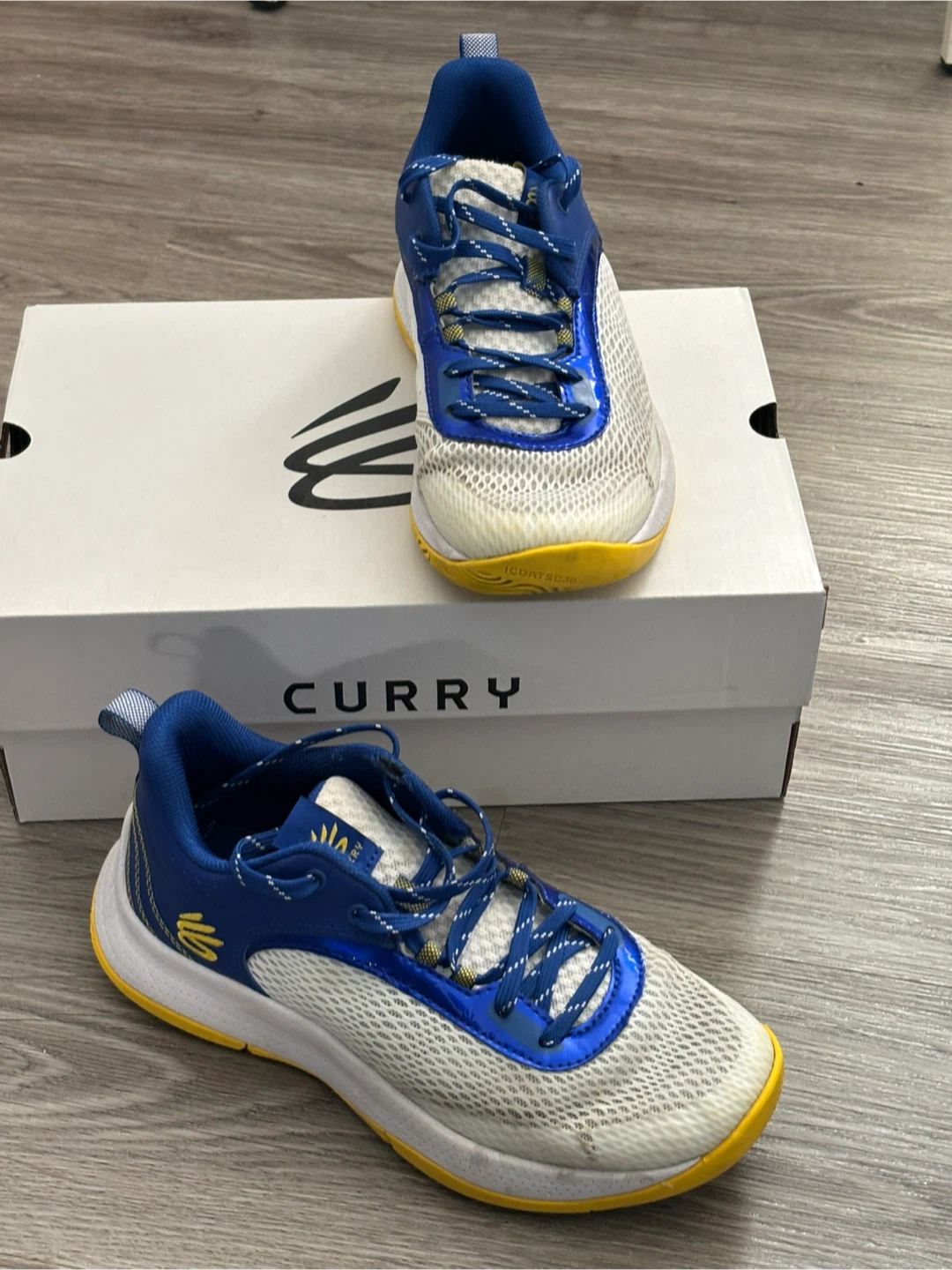 Under Armour Curry 326 Kids Running Shoes Size 6.5Y - photo 3