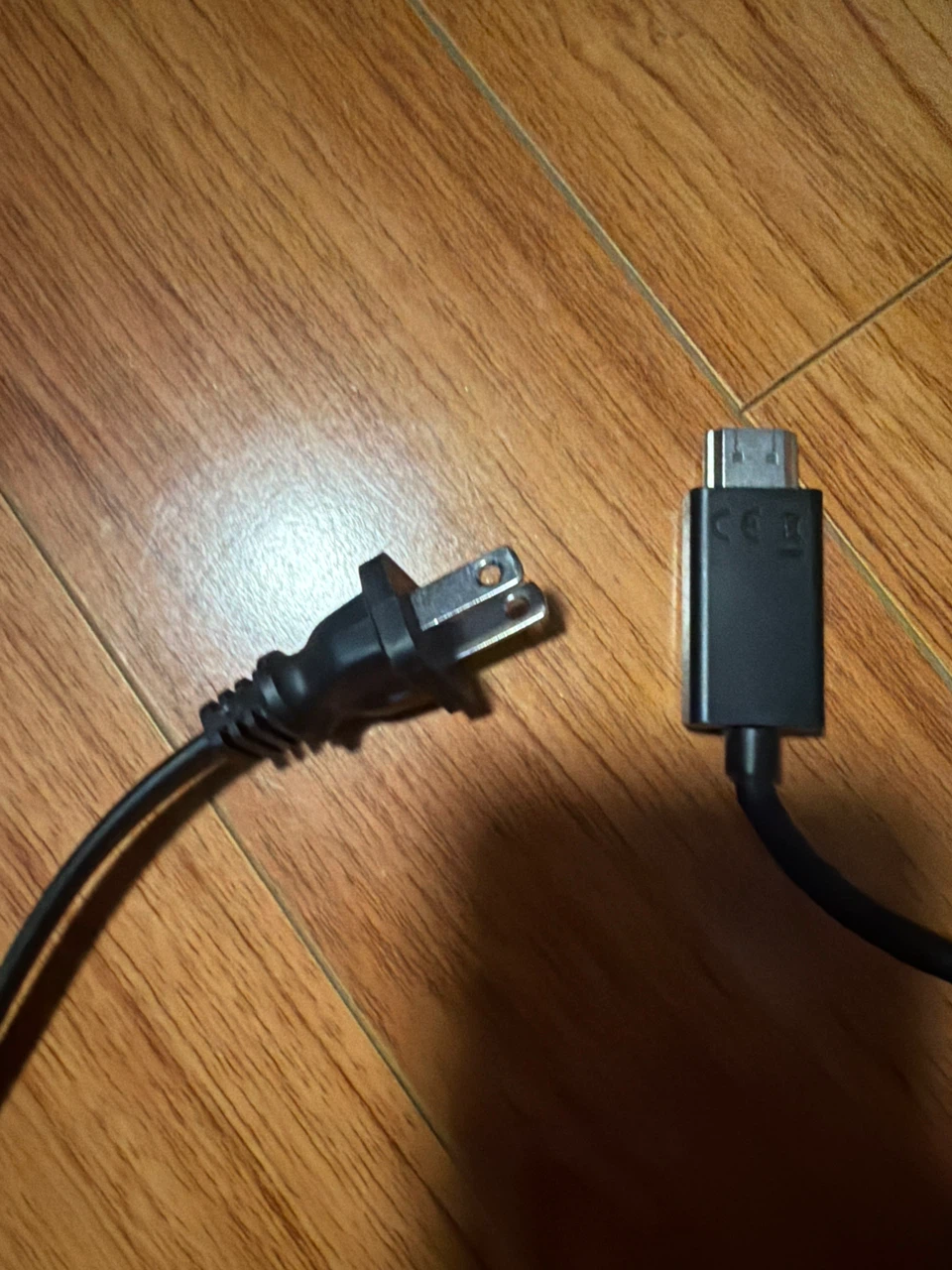 Xbox One X Consol with Controller and Cables - photo 3