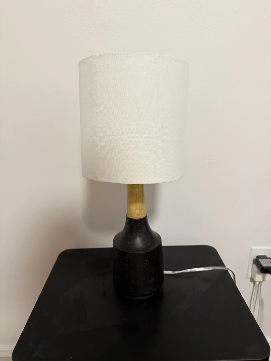 Modern Table Lamp with Black Base - photo 2