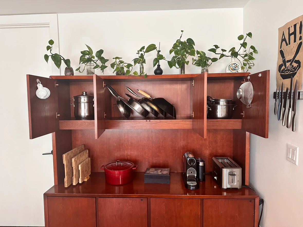 Solid Wood Hutch Wall Unit with Cabinet and Drawer Storage - photo 3
