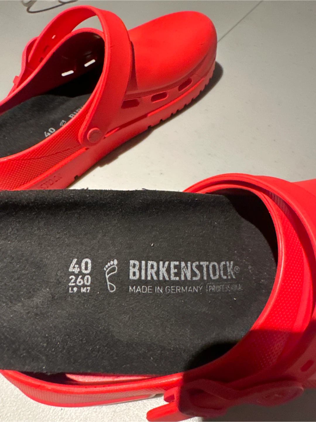 Birkenstock Red Clogs with Insoles - photo 4