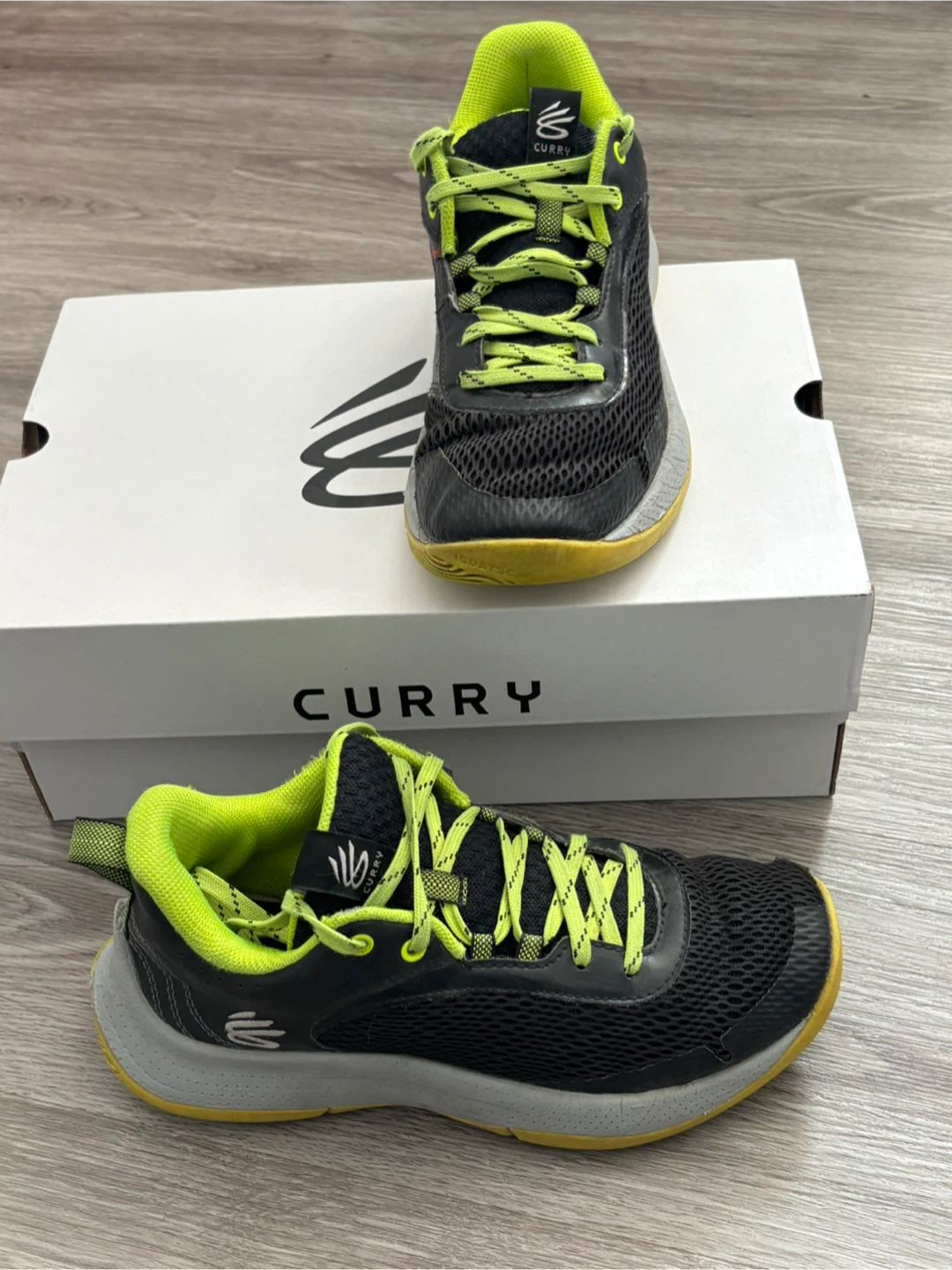 Under Armour Curry GS 3Z6 Shoes - Size 5.5Y - photo 3