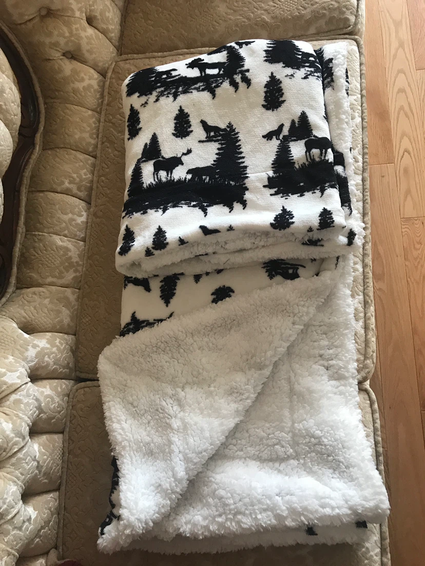 Cozy Sherpa Blanket with Woodland Animal Print