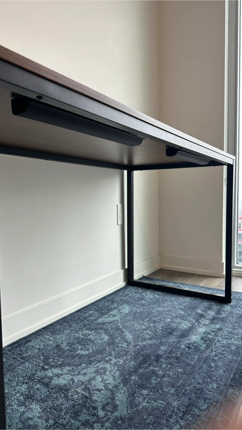 Modern Wood Grain Desk - photo 4