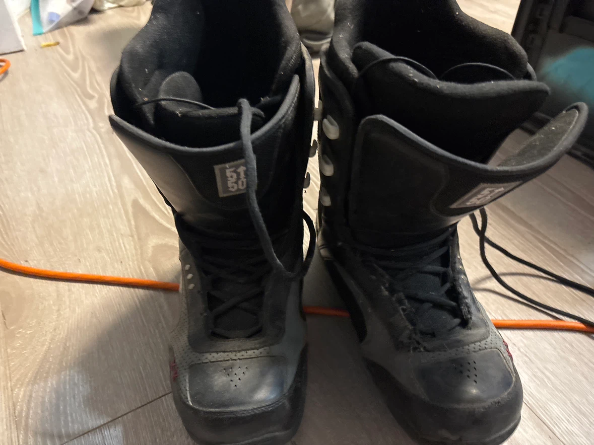 5150 Snowboard Boots size 10
