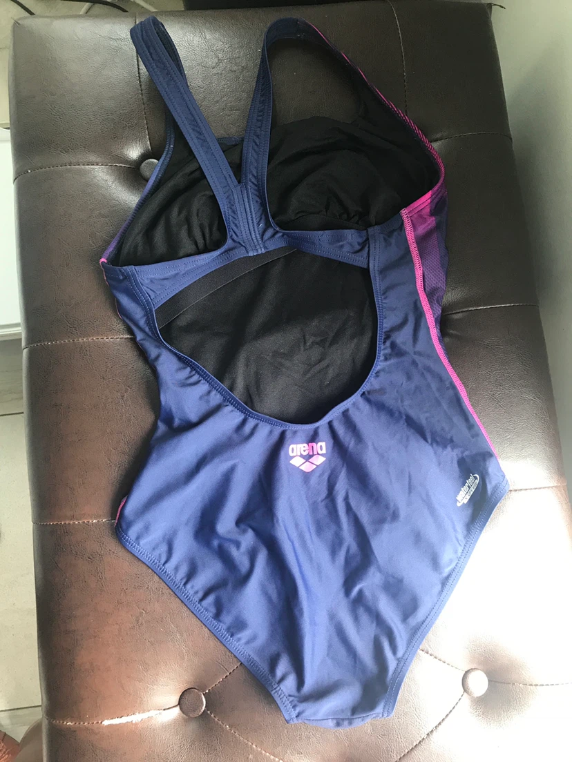 Arena Women's Swimsuit -small - photo 2