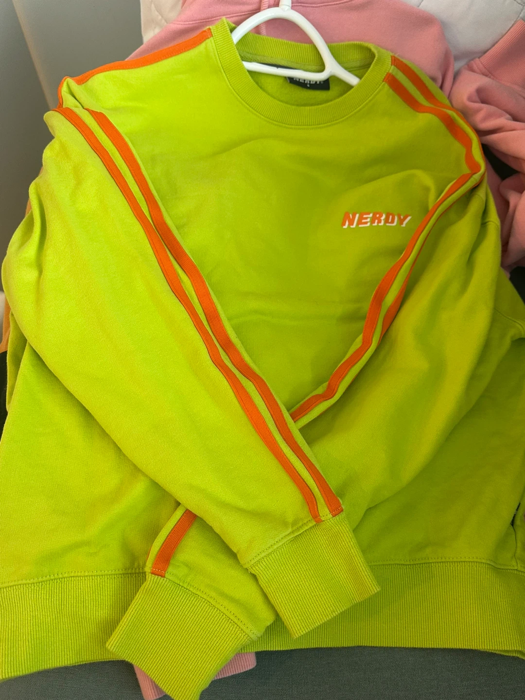 NERDY Pink Hoodie and Green Sweatshirt Size S - photo 2