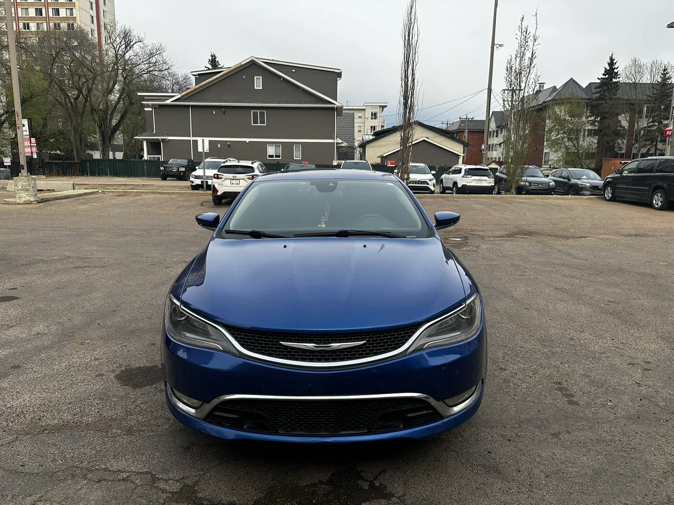 2015 Chrysler 200 C AWD V6 – Fully Loaded | $12,000