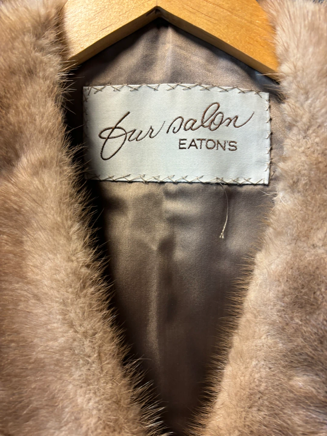 Vintage Fur Salon Eaton's Mink Stole - photo 3
