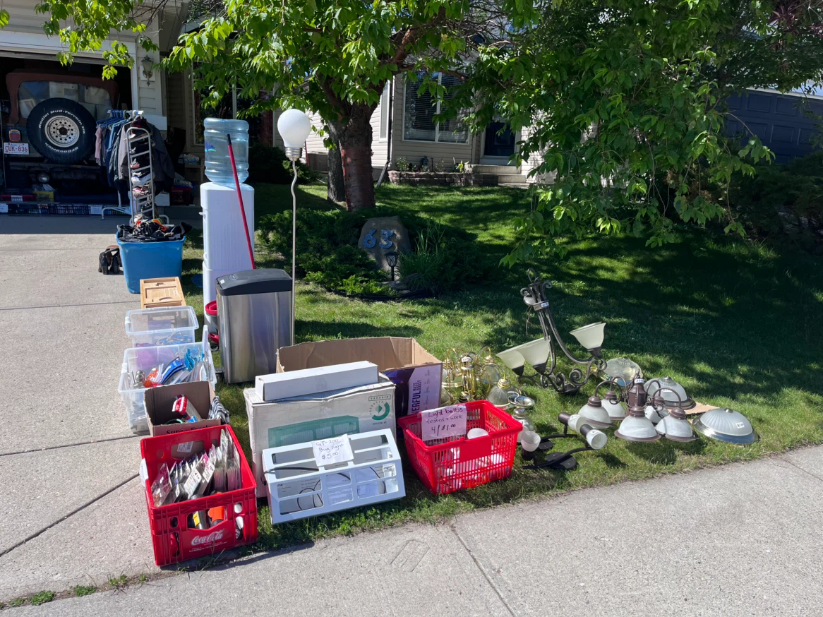 GARAGE SALE