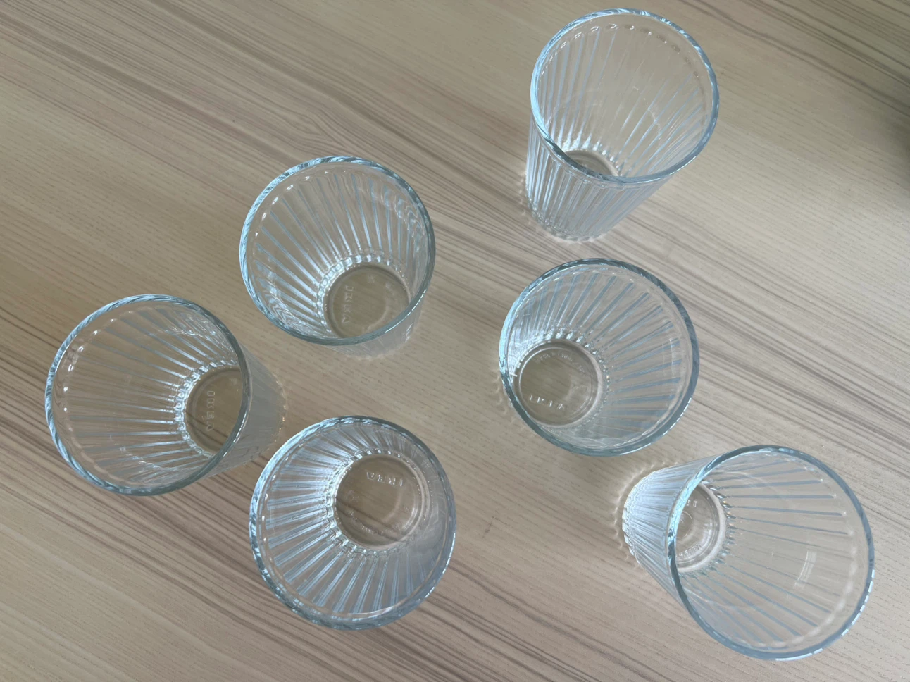 Water jar and 6 Clear Ribbed Drinking Glasses - photo 3