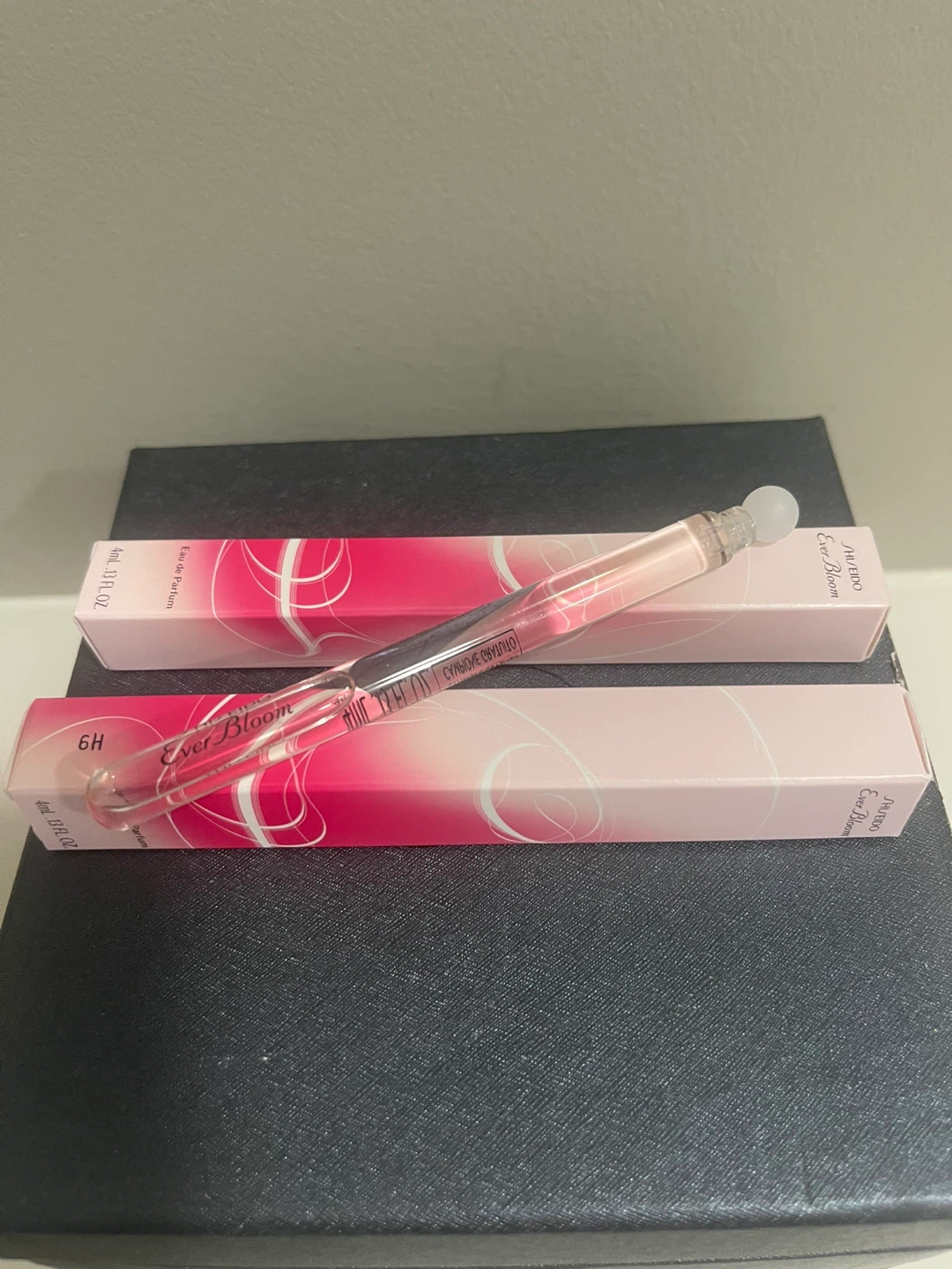 Shiseido Ever Bloom Eau de Parfum Rollerball Set - photo 4