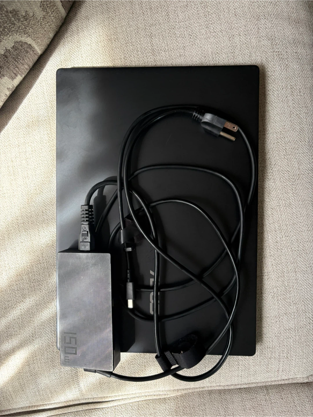 ASUS V16 Gaming Laptop - photo 5