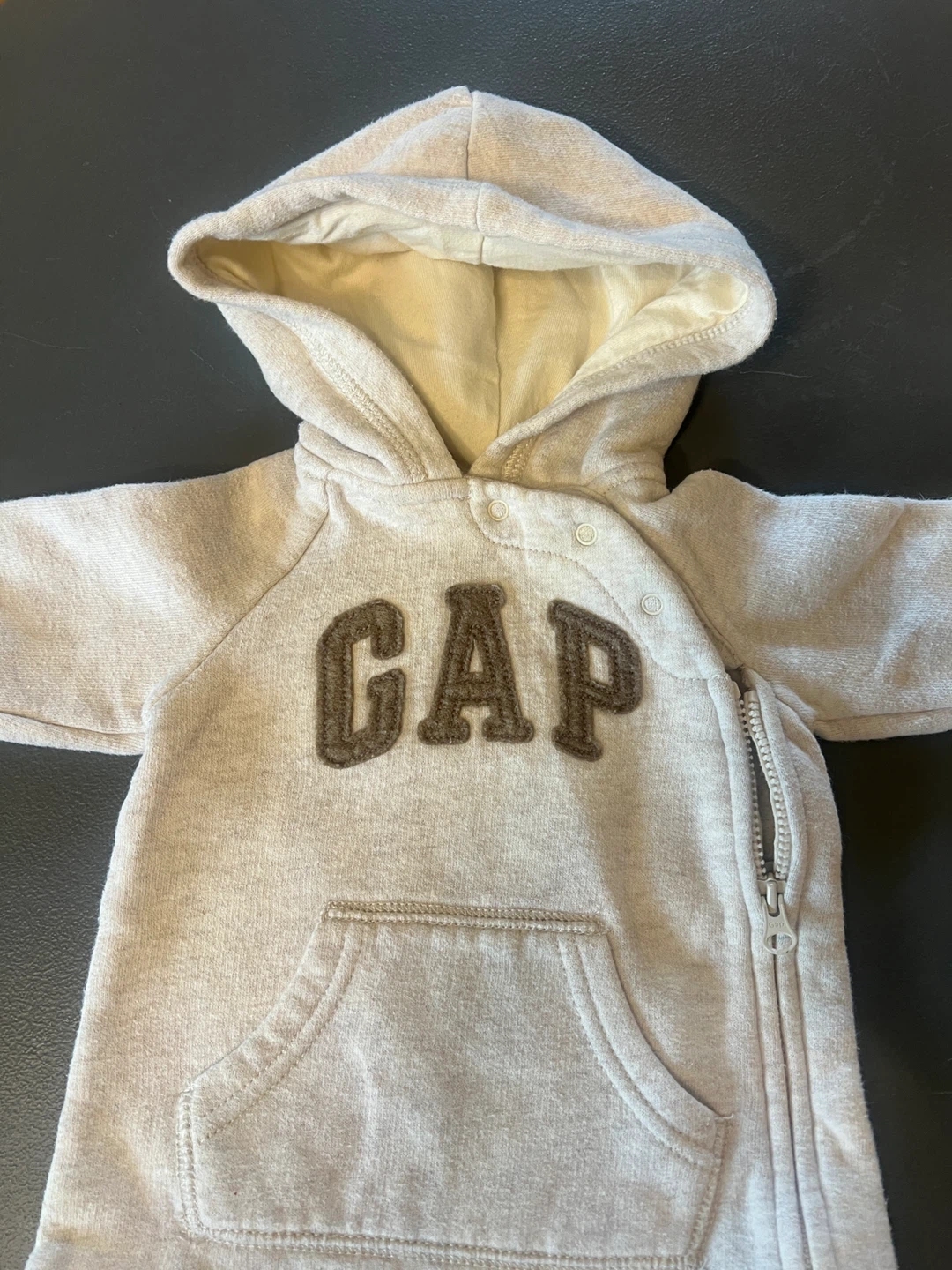 Baby Gap Hooded Cozy Onesie - 3-6 Months - photo 3